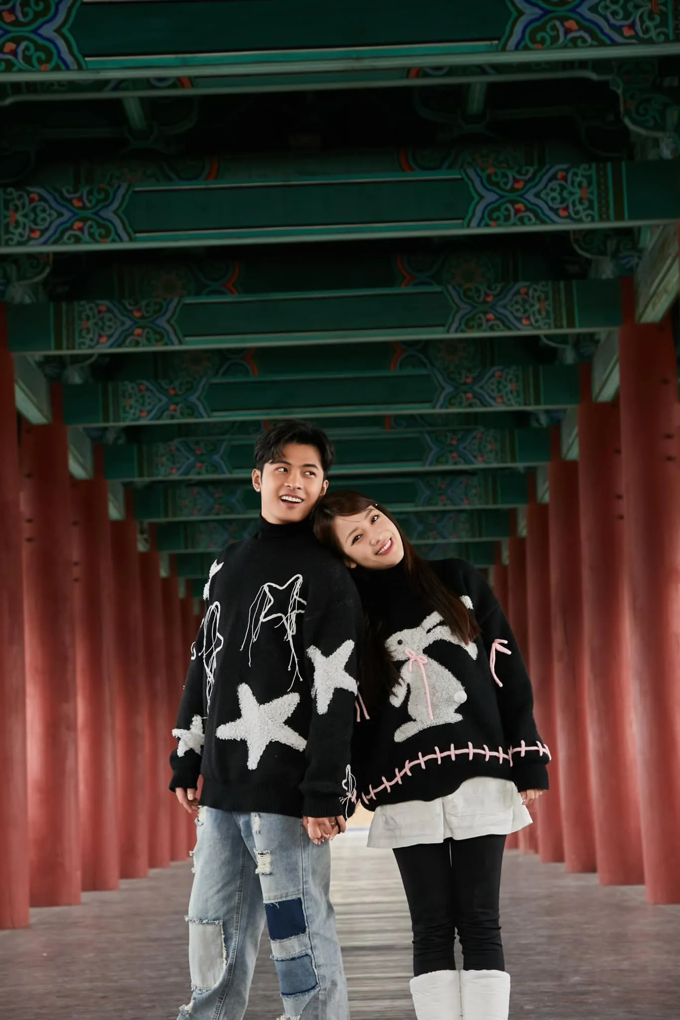 phong-cach-thoi-trang-kho-hieu-cua-puka-va-gin-tuan-kiet