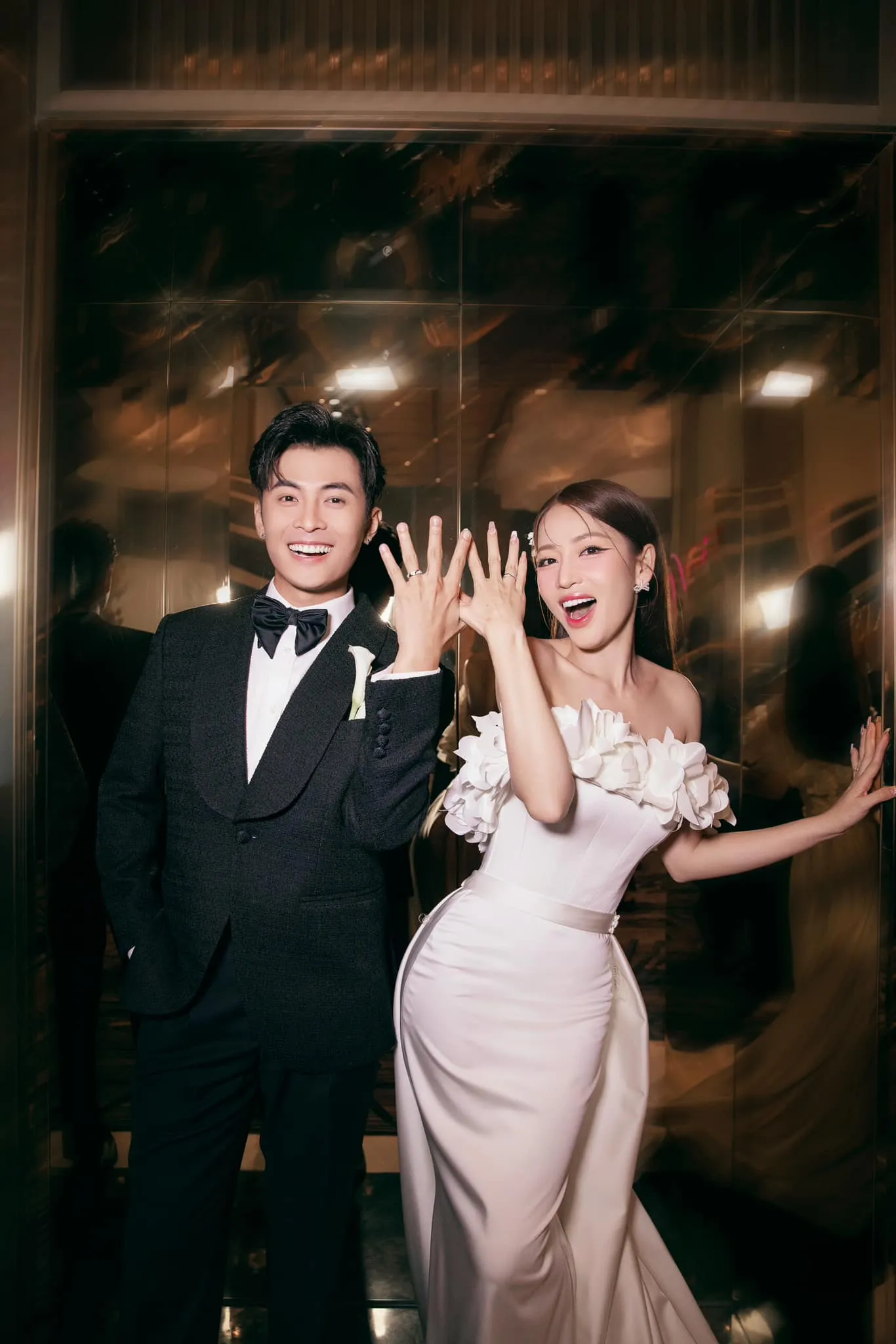 phong-cach-thoi-trang-kho-hieu-cua-puka-va-gin-tuan-kiet-8