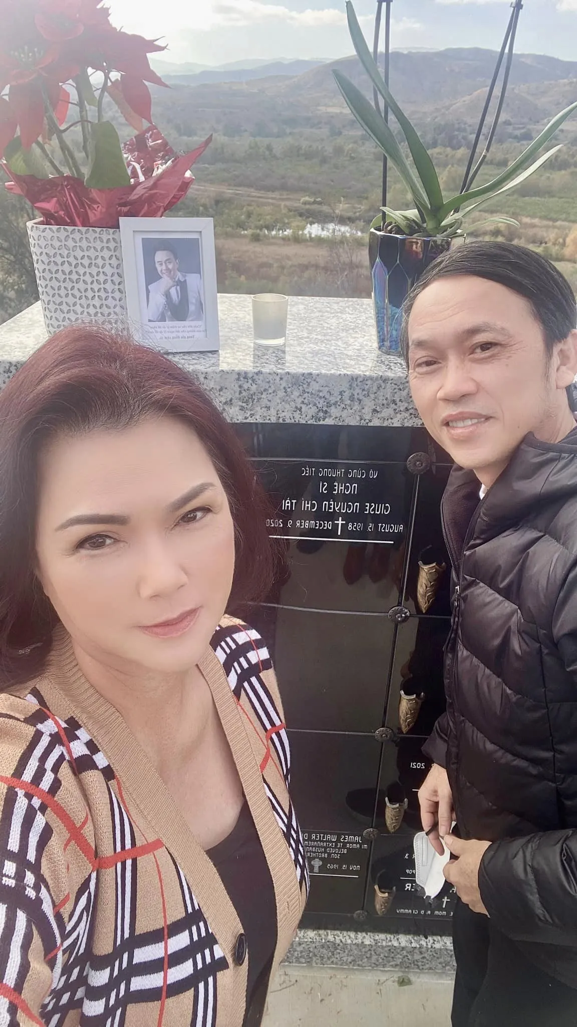 viet-huong-lam-le-gio-lon-cho-co-nghe-si-chi-tai-2