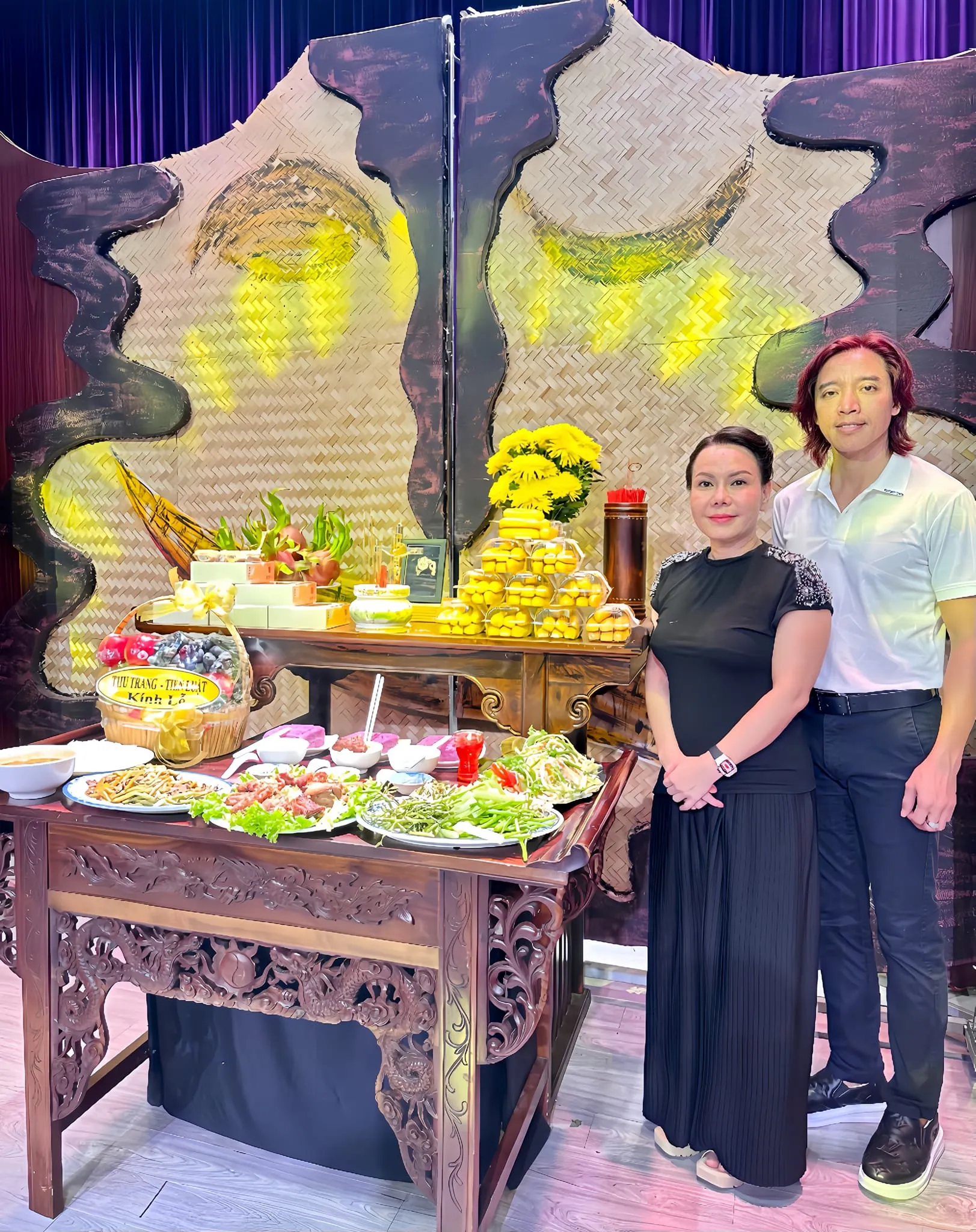 viet-huong-lam-le-gio-lon-cho-co-nghe-si-chi-tai