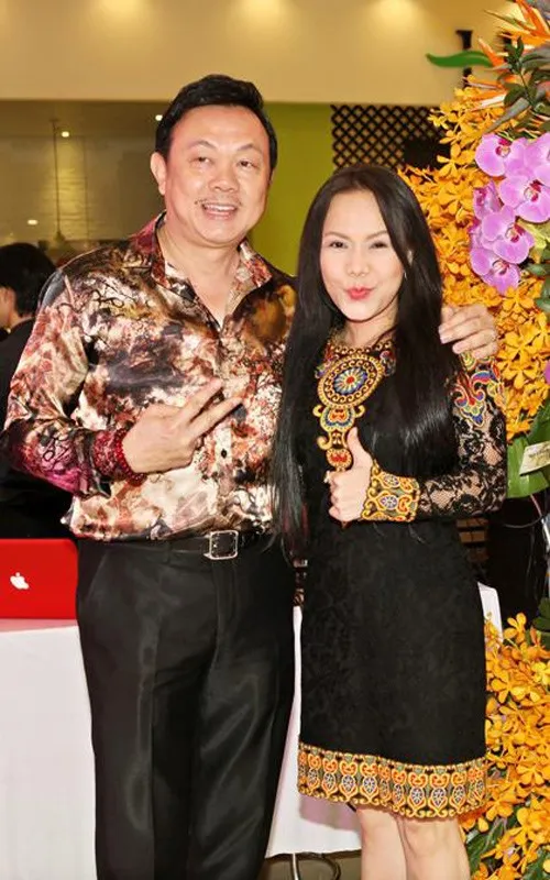 viet-huong-lam-le-gio-lon-cho-co-nghe-si-chi-tai-4