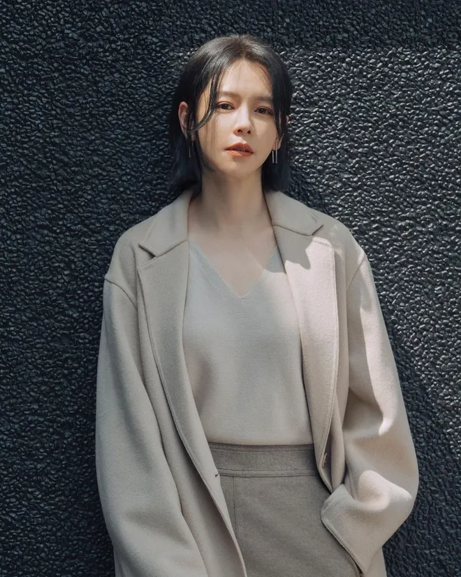 nu-dien-vien-ly-hon-sau-9-nam-chung-song-voi-chong-doanh-nhan