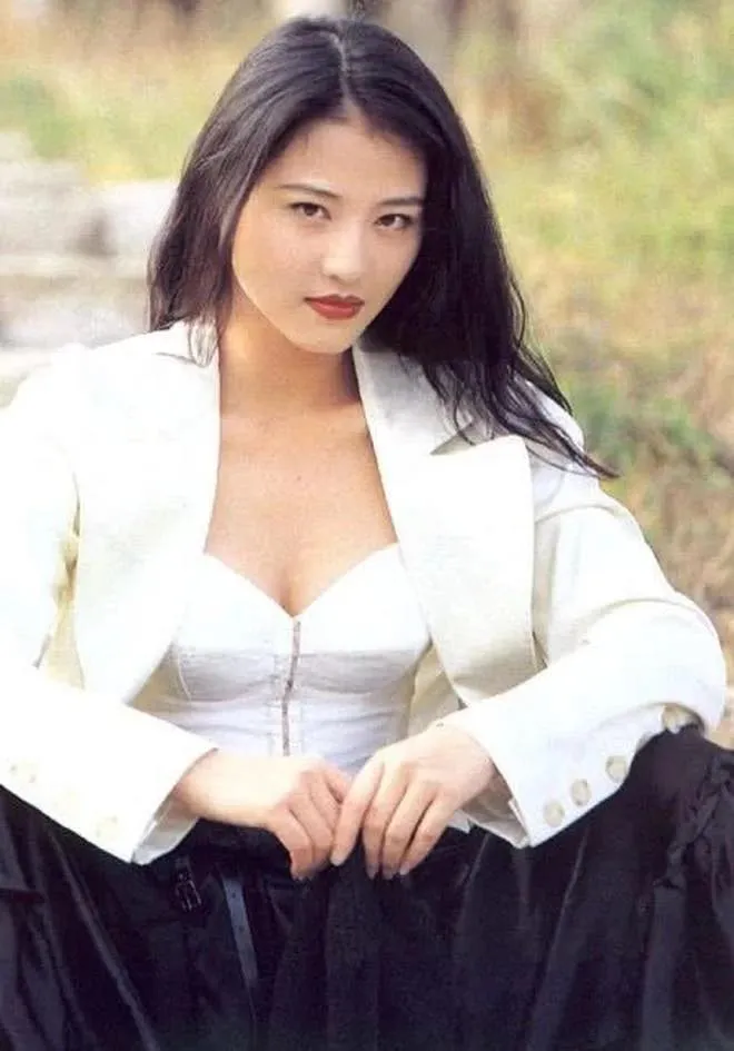 su-nguy-hiem-cua-benh-lupus-ban-do-ma-chau-hai-my-mac-phai-2