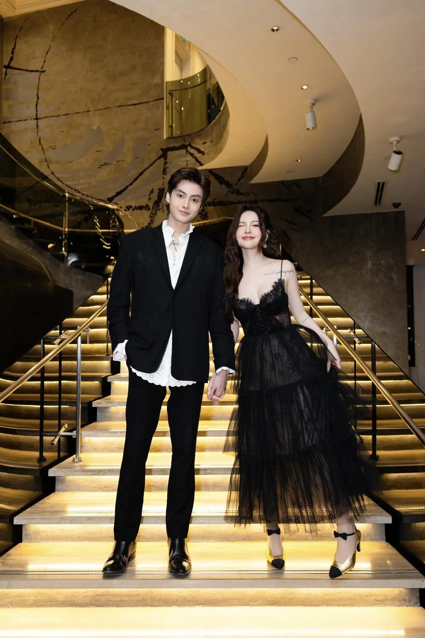 lucie-nguyen-va-tuan-duong-cach-nhau-9-tuoi