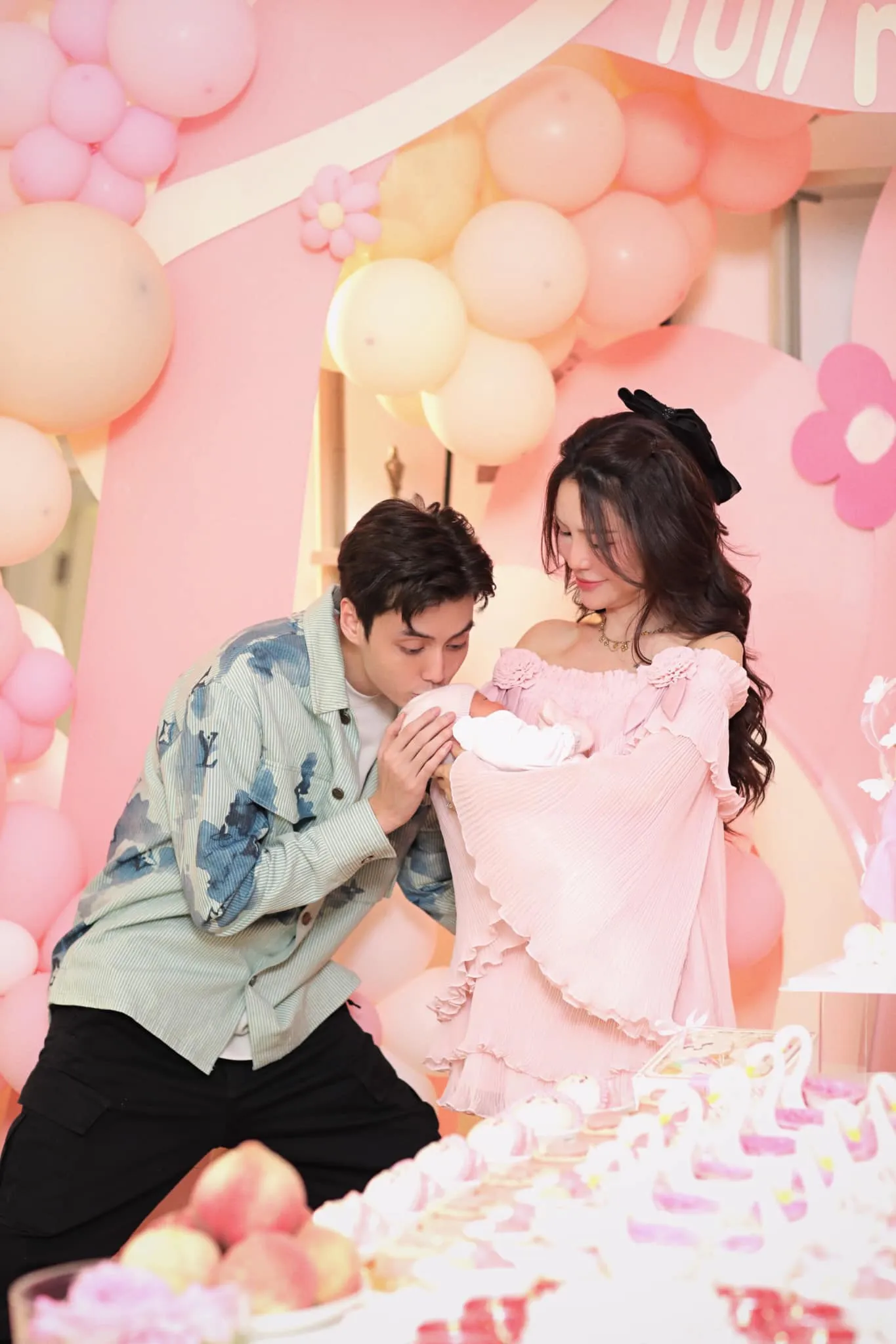 lucie-nguyen-va-tuan-duong-cach-nhau-9-tuoi-2