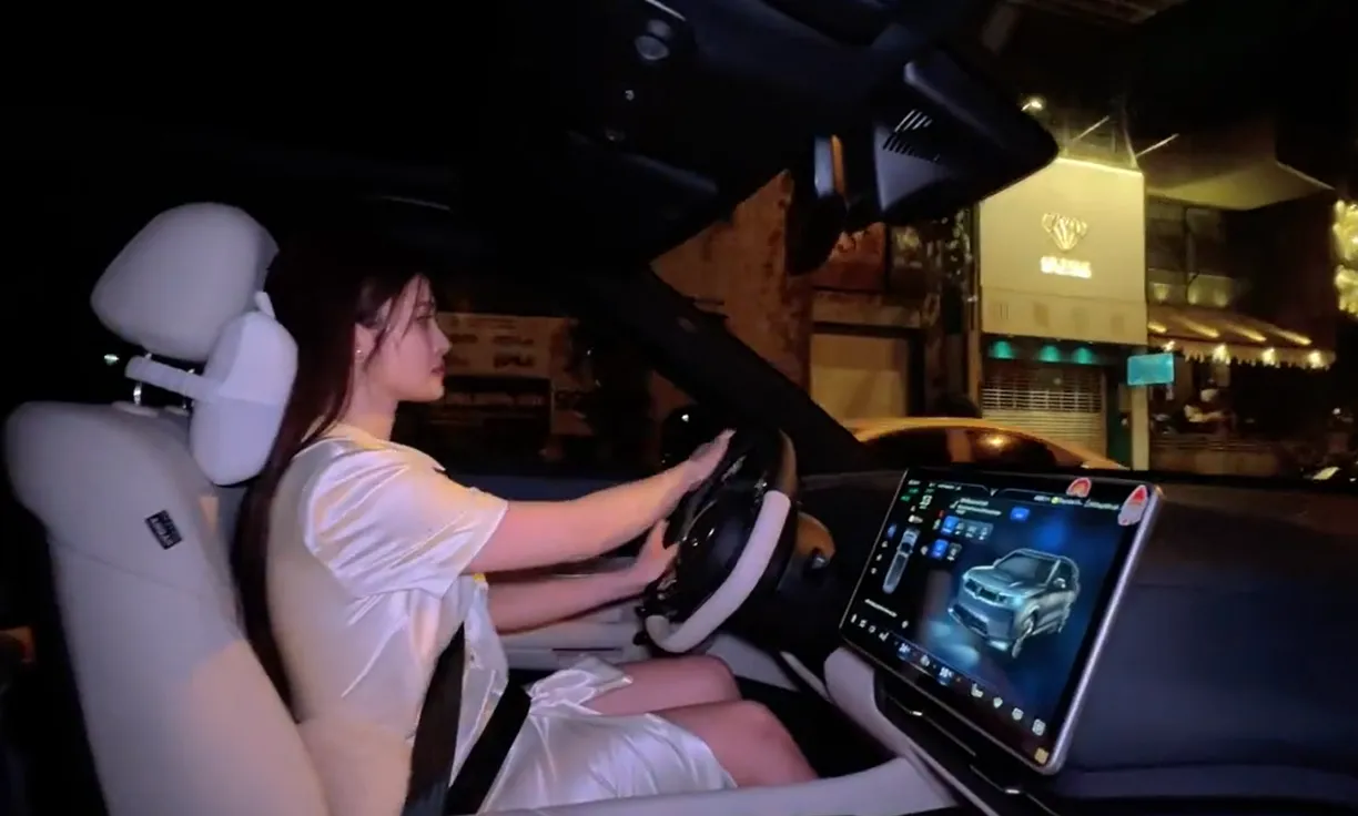 dong-nhi-de-lo-dau-hieu-dang-mang-thai-lan-2 (2)