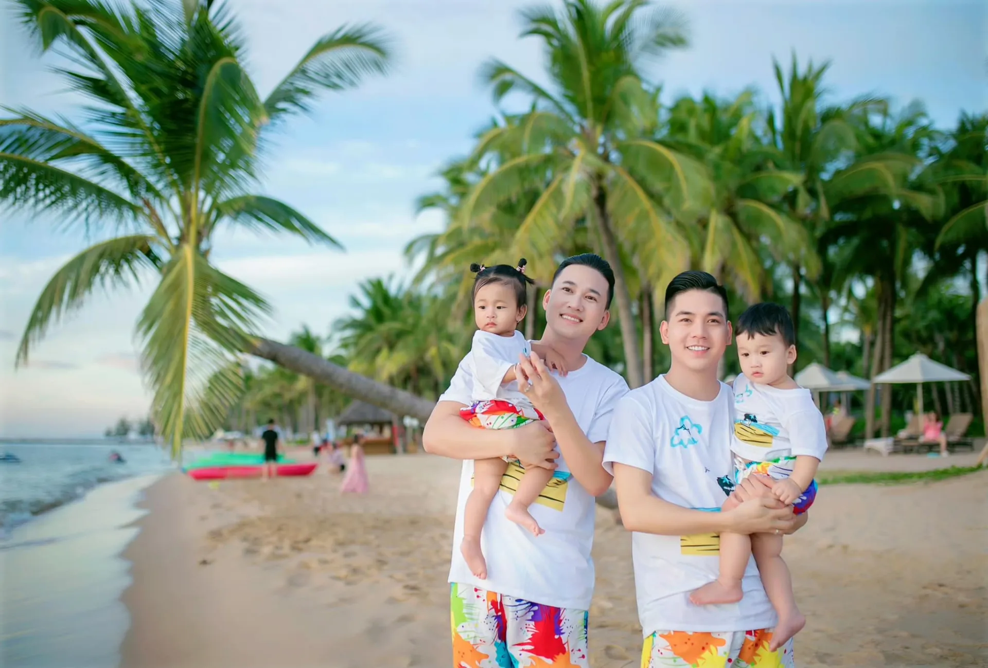 ha-tri-quang-va-thanh-doan-to-chuc-dam-cuoi-o-3-noi-khac-nhau-1