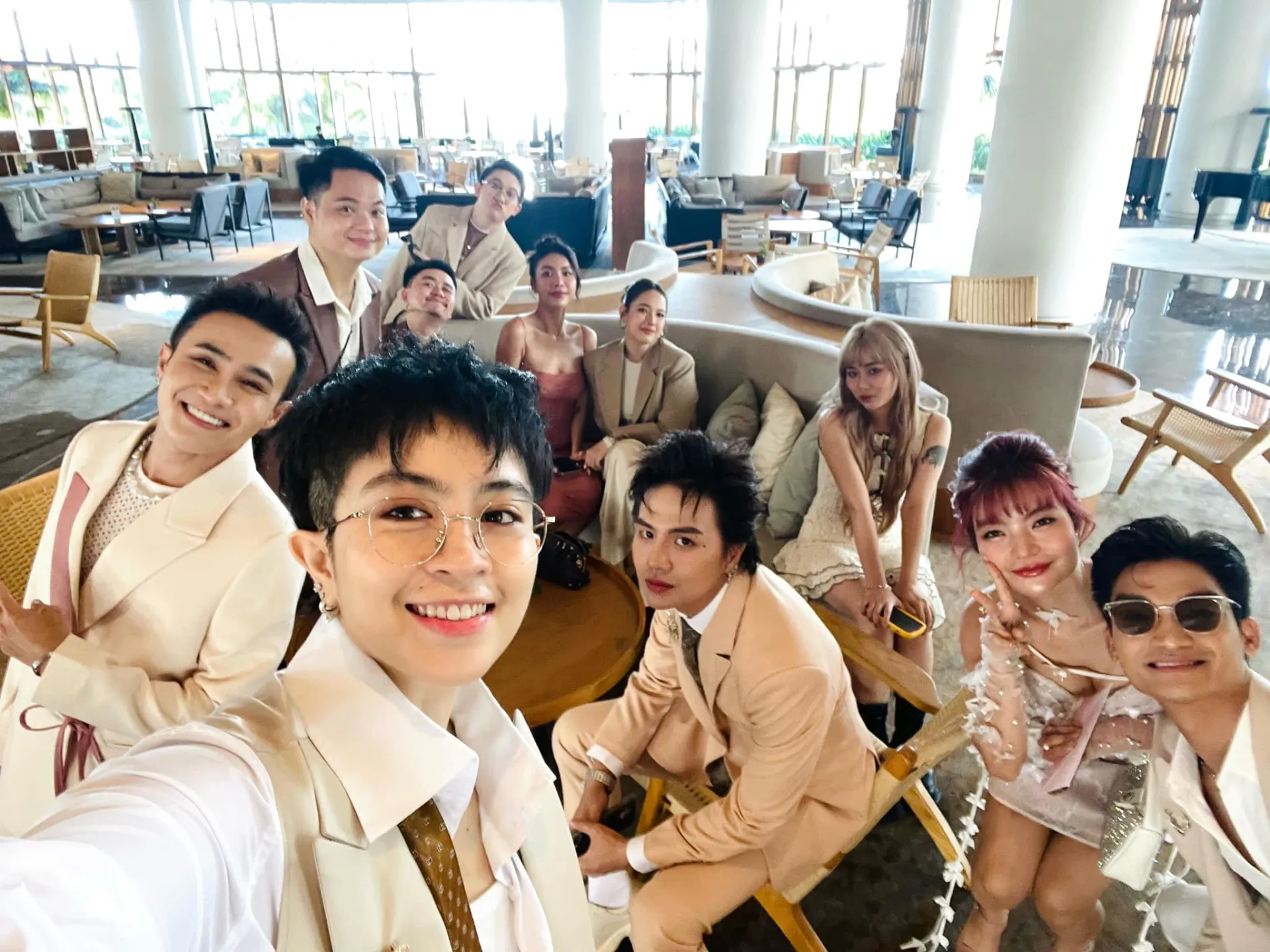 hoi-ban-than-cua-gil-le-vuong-nghi-van-luc-duc-1