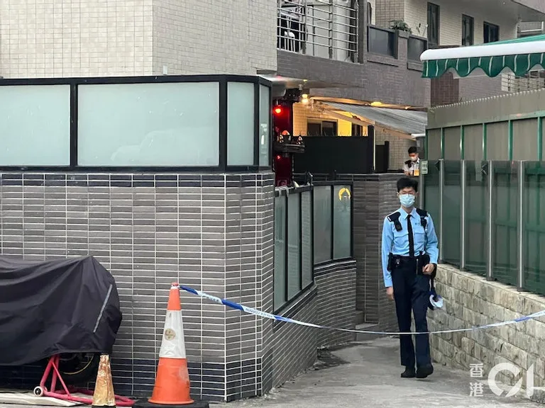 mc-qua-doi-do-dot-khi-than-tai-nha-rieng