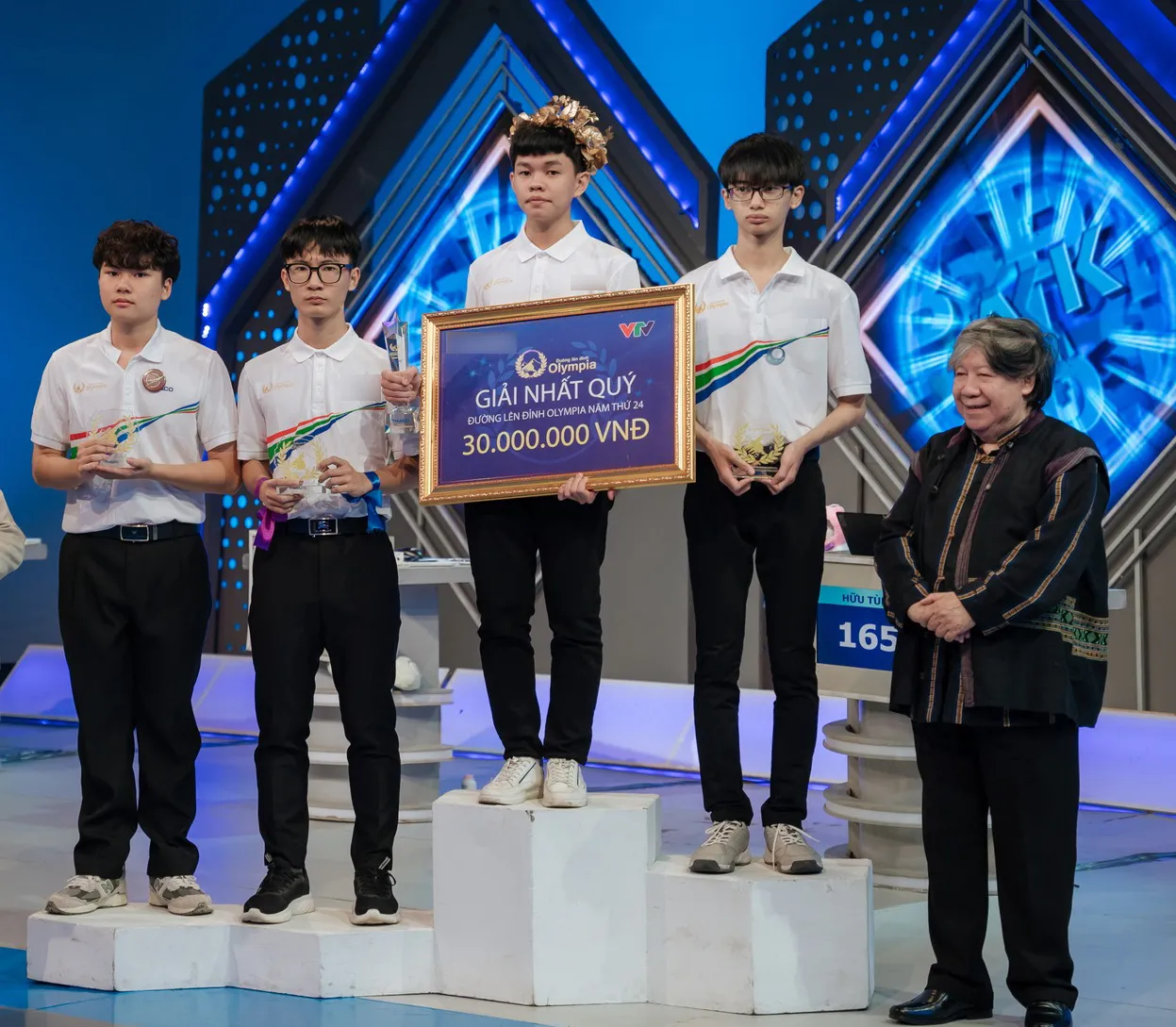 thi-sinh-dau-tien-vao-chung-ket-duong-len-dinh-olympia-2024-1