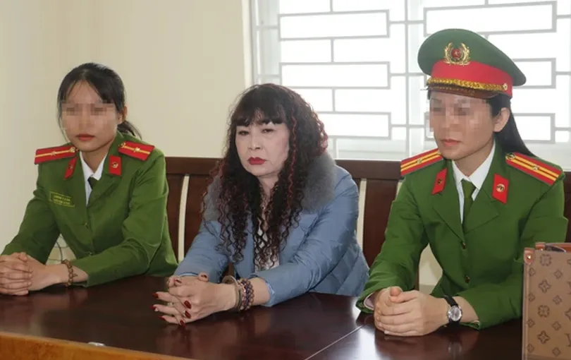 a-hau-bi-bat-vi-bao-ke-xe-tai-truc-loi-tien-ty (3)