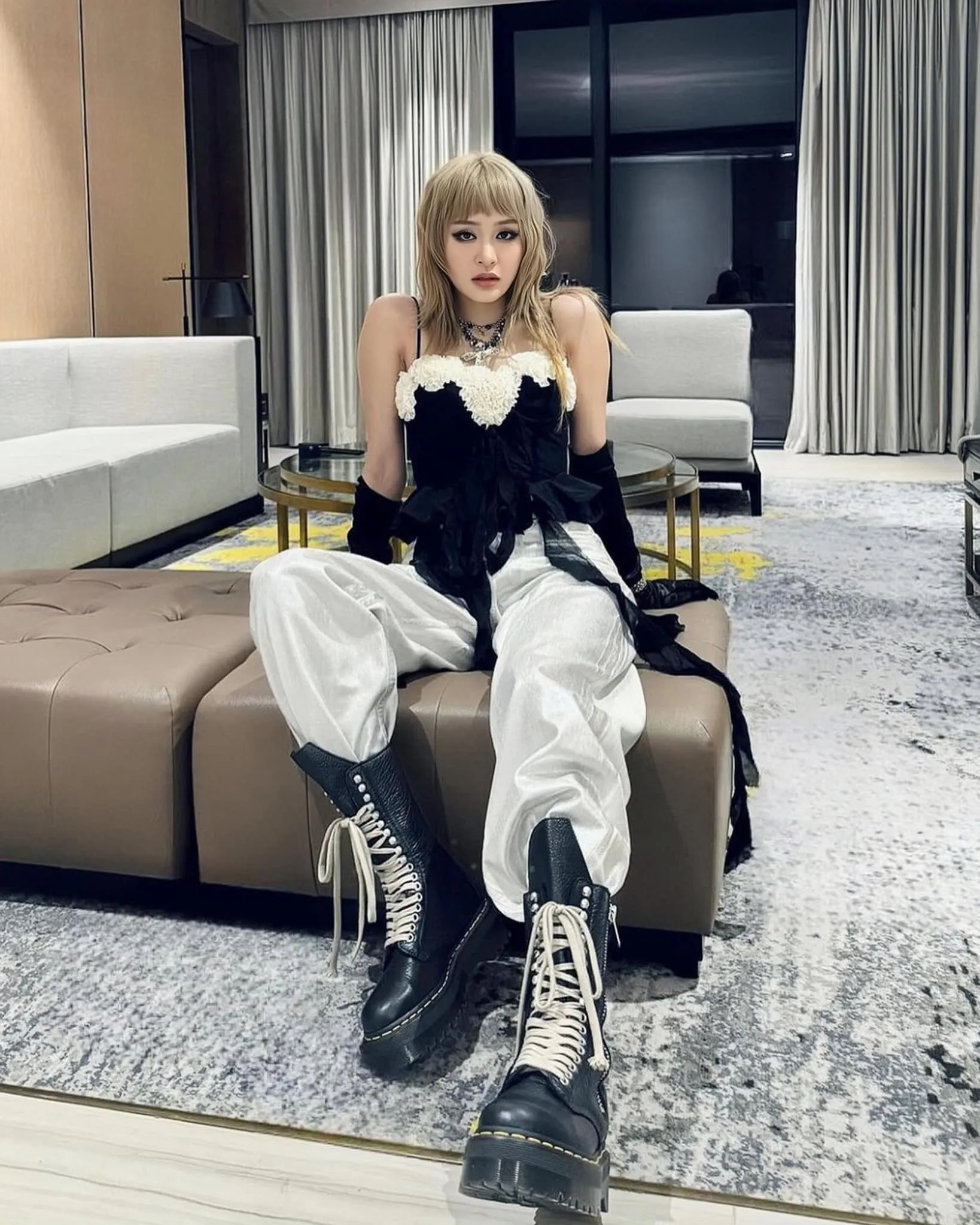 hien-ho-lan-san-lam-streamer-gay-chu-y-voi-cong-chung-1