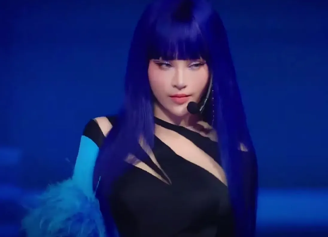 nhan-sac-xinh-dep-cua-huyen-baby-tai-chi-dep-dap-gio-re-song-4