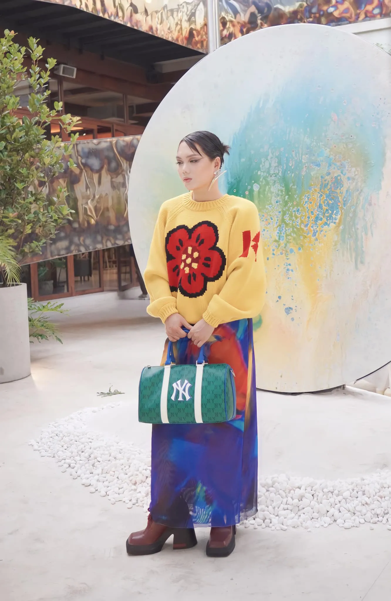 pham-thoai-bi-to-di-an-sinh-nhat-chua