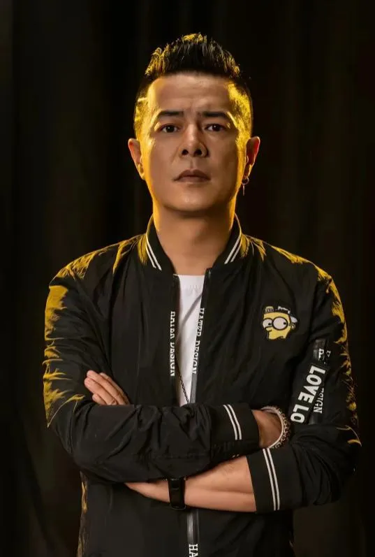 nam-ca-si-qua-doi-tai-nha-rieng-sau-nhieu-ngay-moi-duoc-phat-hien-2