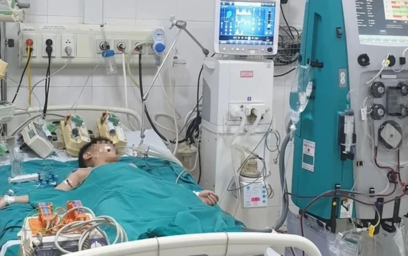 2-chau-be-nguy-kich-sau-khi-an-do-truoc-cong-truong (1)