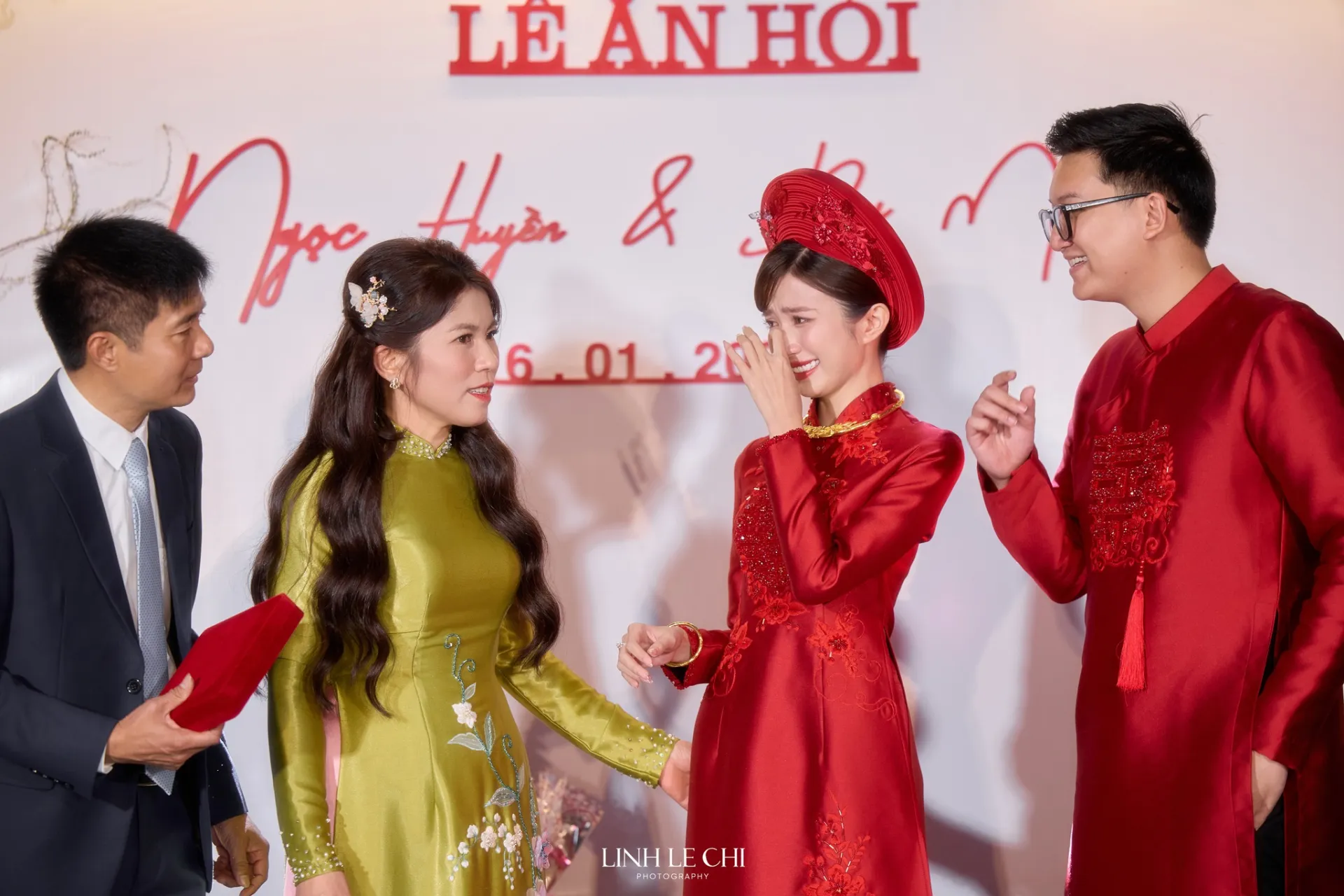 le-an-hoi-cua-dien-vien-ngoc-huyen-va-chau-trai-nsut-chi-trung-3