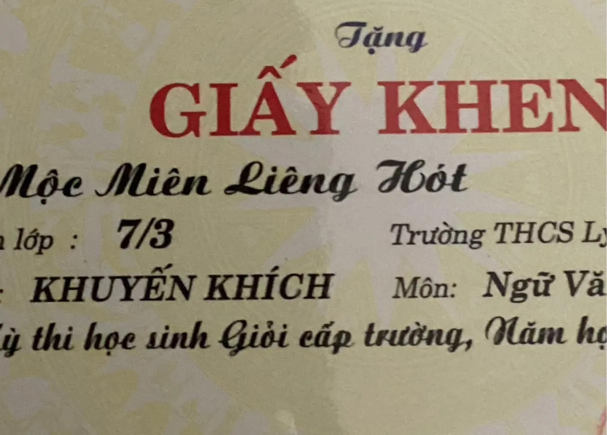 co-gai-mang-ho-la-doc-dao-giao-thoa-giua-3-dan-toc-cua-viet-nam