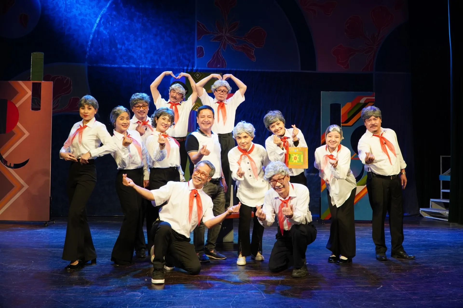 ngh-si-viet-nhan-thuong-tet-ra-sao-2