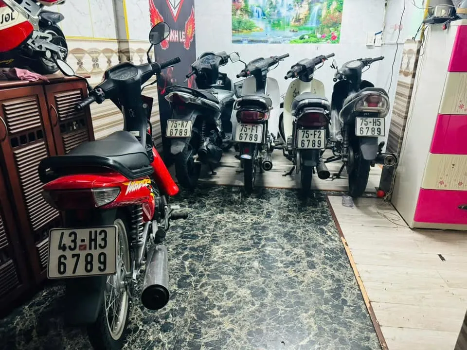 chang-trai-so-huu-dan-xe-may-bien-so-sieu-dep-2