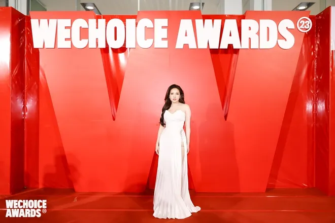 kha-nhu-va-puka-tiep-tuc-ne-nhau-tai-su-kien