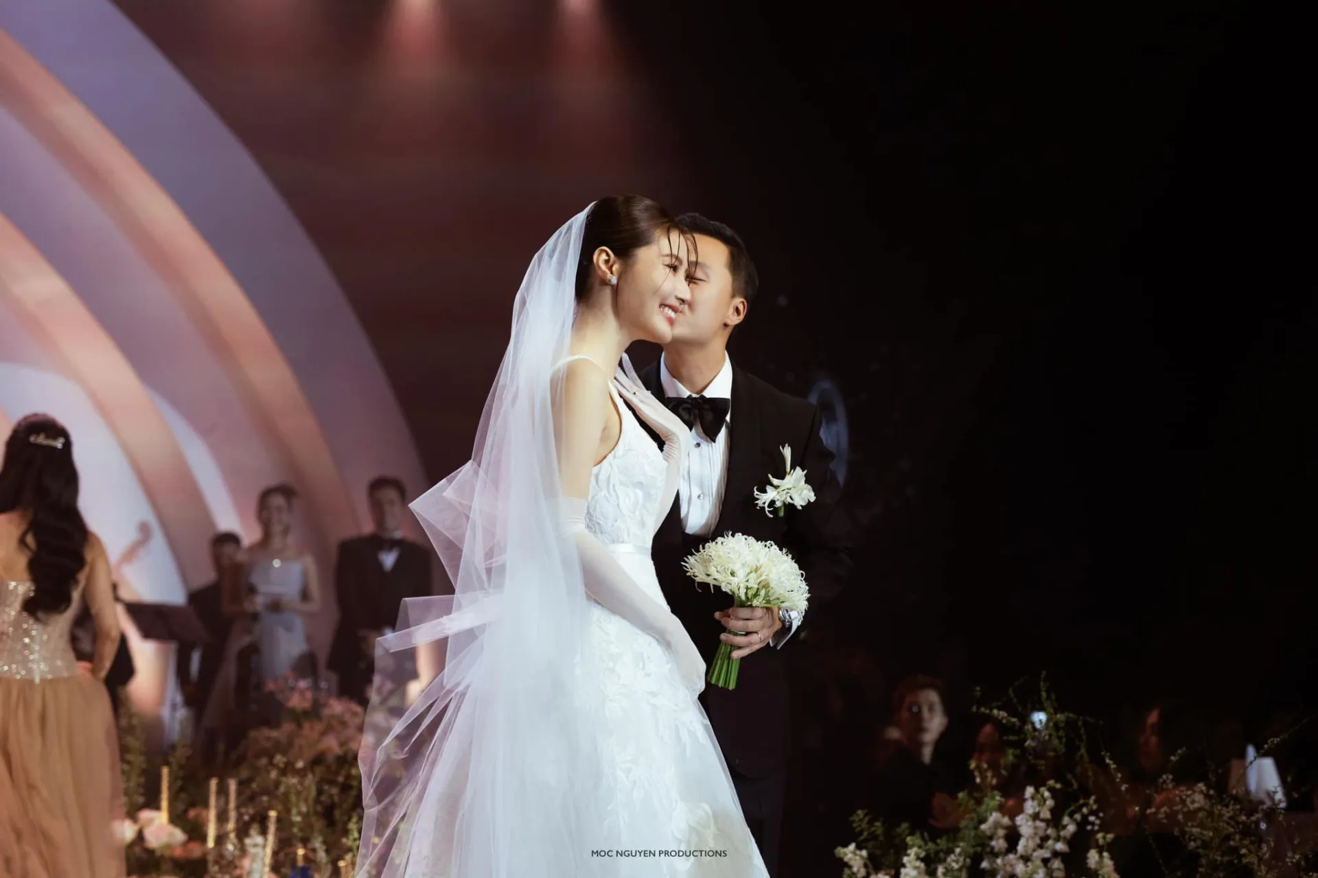 diem-my-chon-hoa-bi-ngan-lam-hoa-cuoi-1