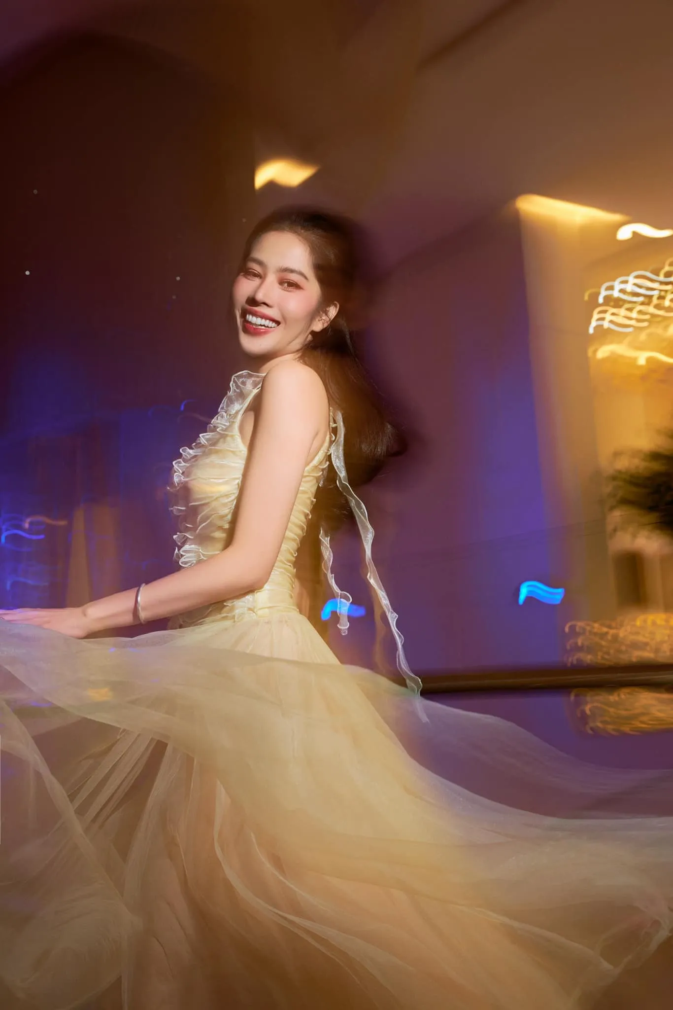 nam-em-chia-se-viec-dang-no-nan-4