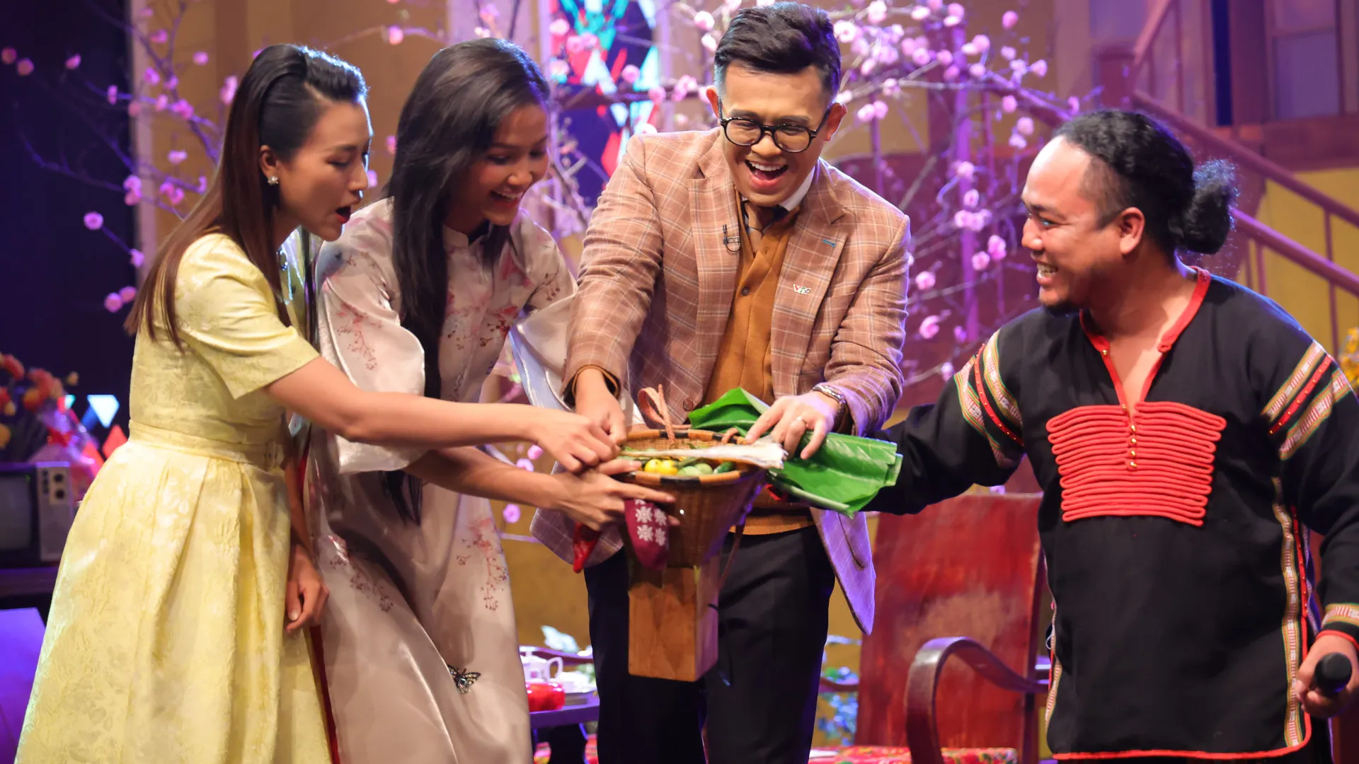 chuong-trinh-tet-2024-4