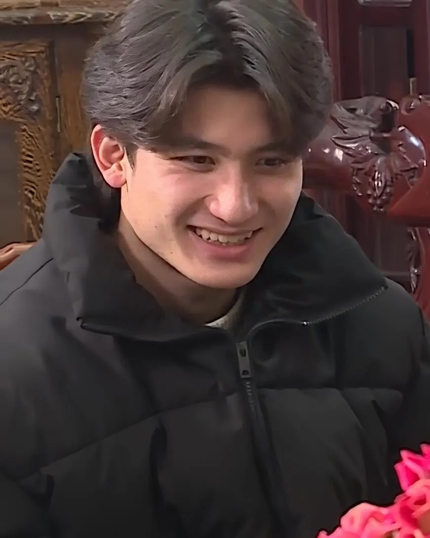 em-trai-phan-manh-quynh-gay-so-mxh