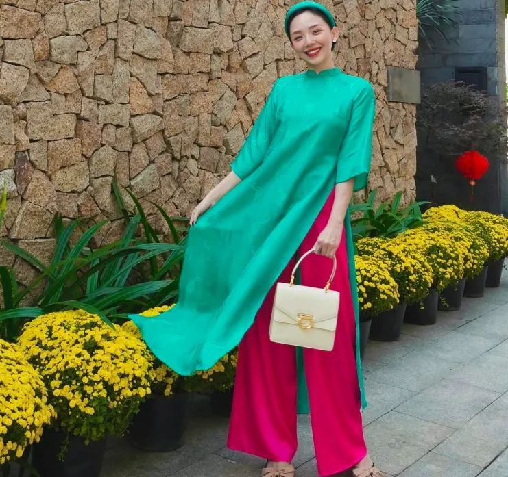 sao-viet-mac-ao-dai-dip-dau-nam-moi-3