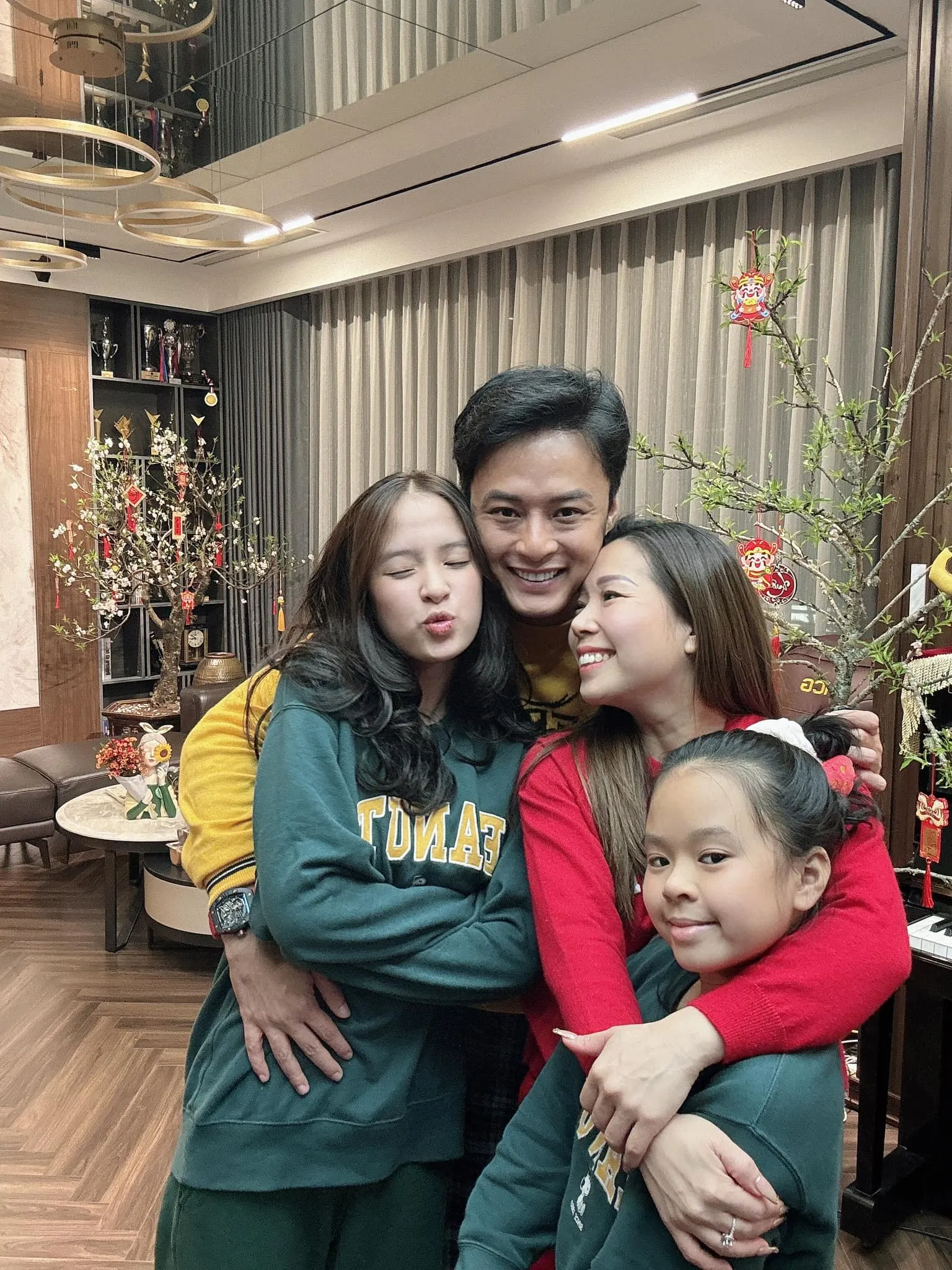 hong-dang-tham-cong-ly-dip-tet-1