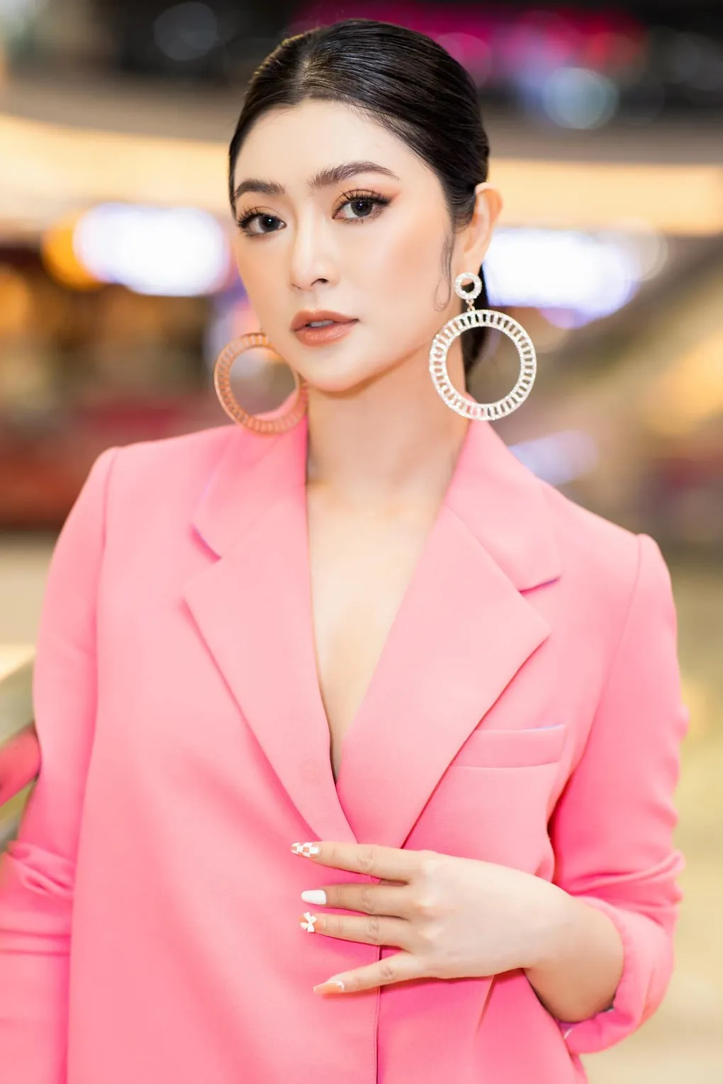 thanh-truc-va-chau-khai-phong-xuat-hien-chung-3