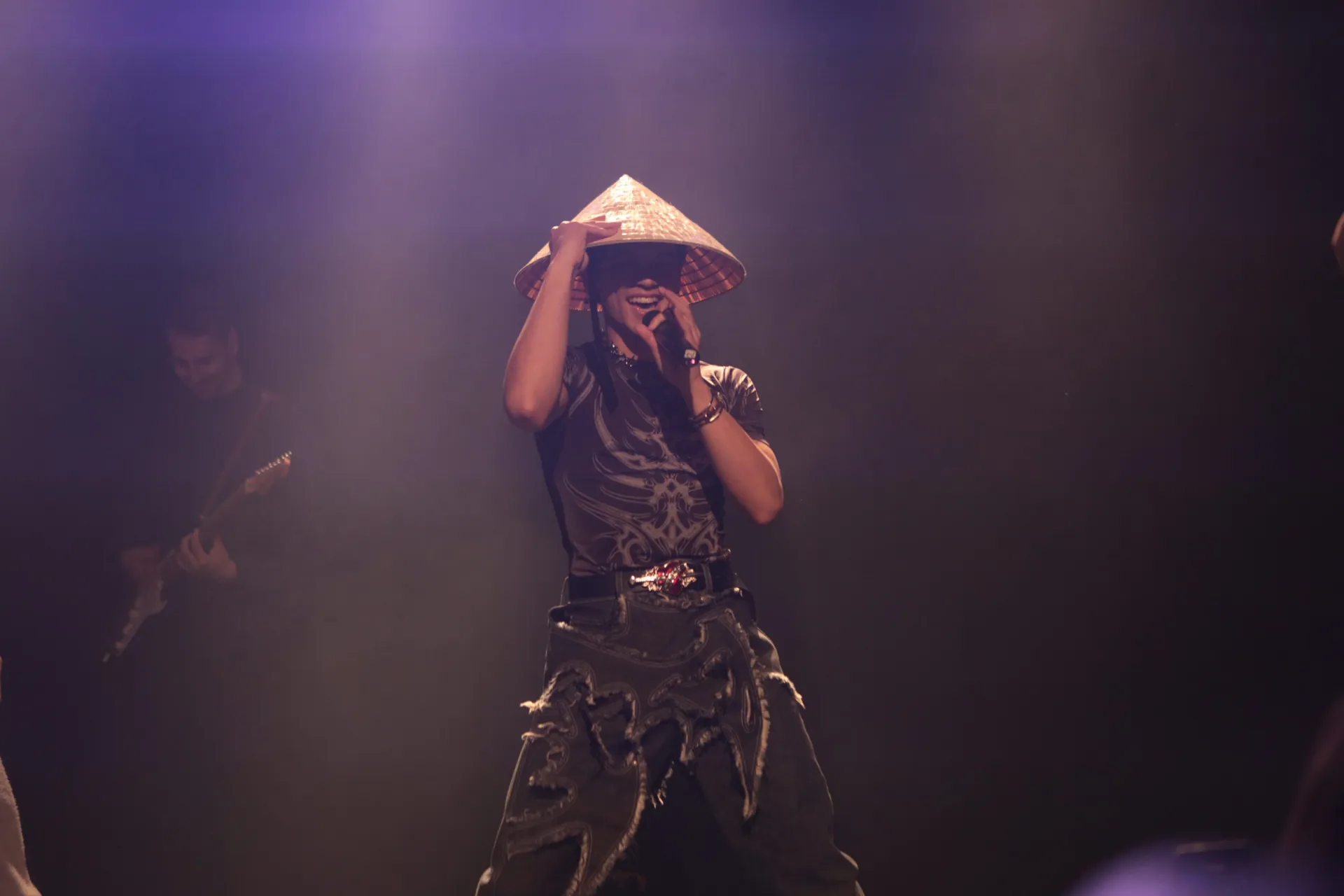 live-tour-cua-trong-hieu (2)