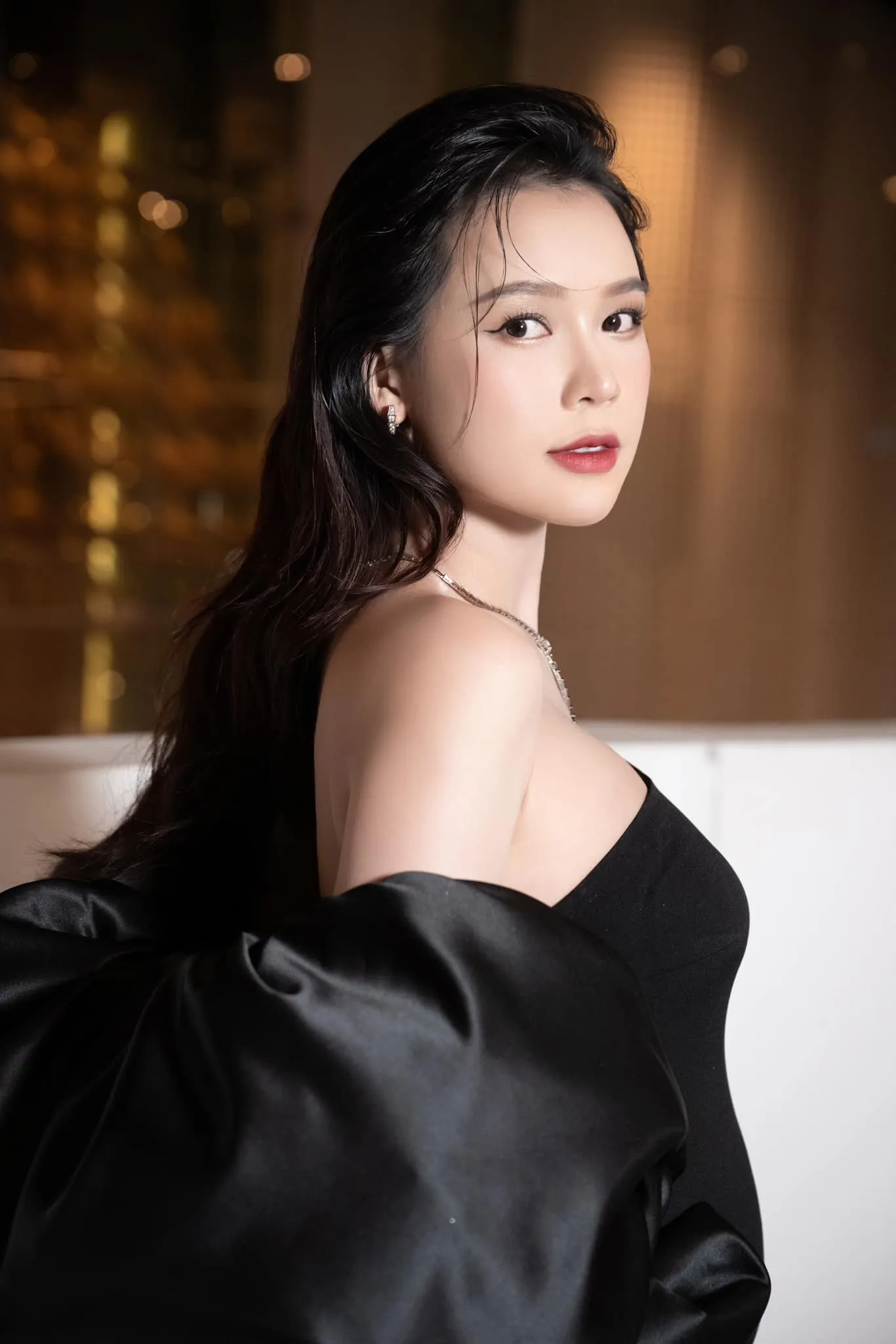 sam-noi-doa-truoc-binh-luan-khiem-nha-cua-cu-dan-mang-2