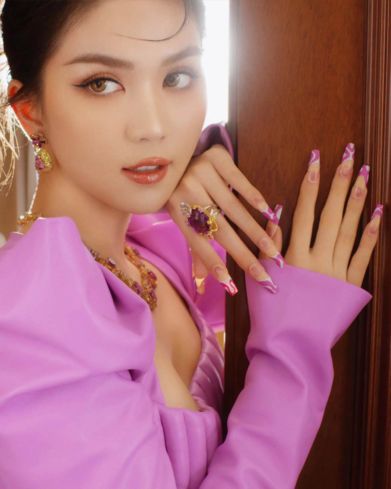 ngoc-trinh-nhan-tin-vui-ve-tinh-duyen-dip-dau-nam-2