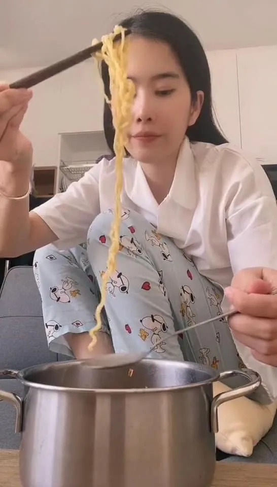 nghi-van-nam-em-dang-gap-kho-khan-tai-chinh-2