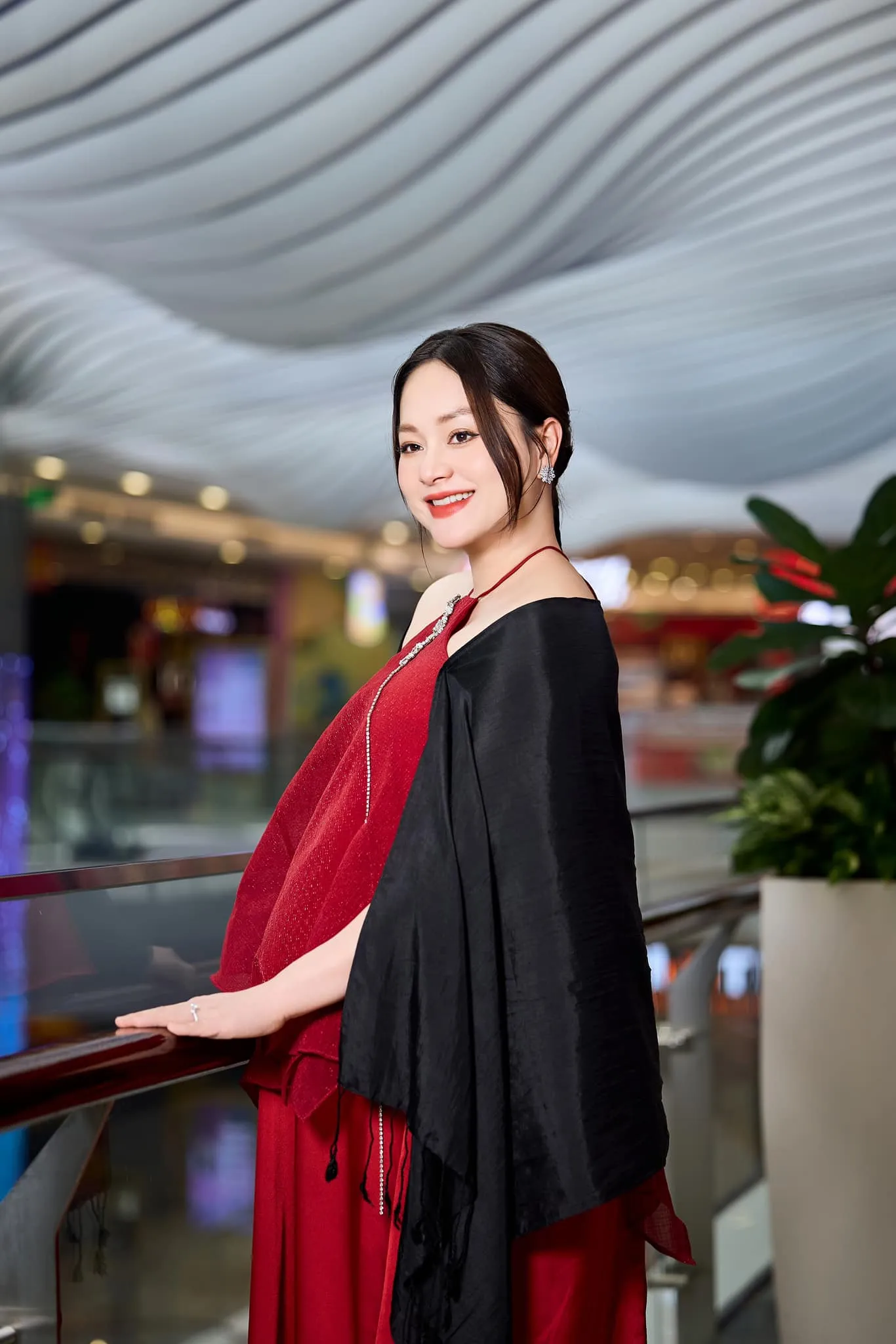 dien-vien-lan-phuong-chuan-bi-don-con-thu-2-chao-doi-4