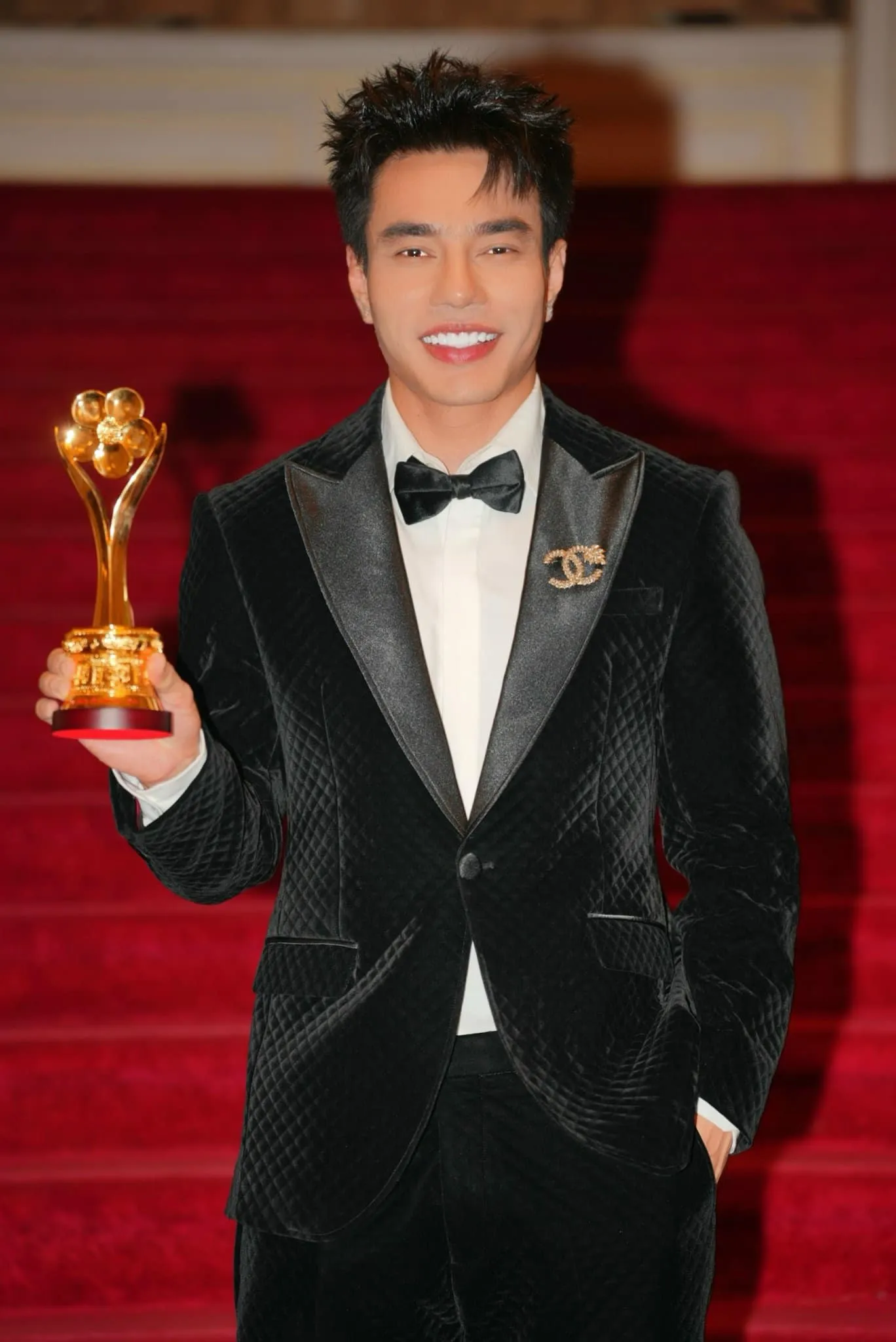 ho-ngoc-ha-ve-quan-sinh-to-hat-cho-le-duong-bao-lam