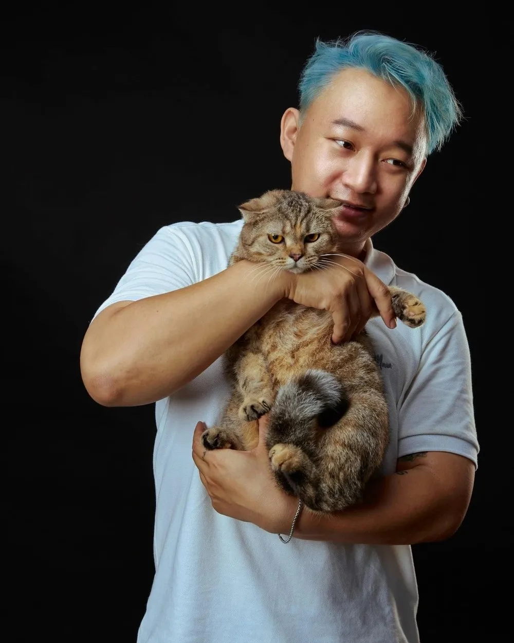 chang-trai-ten-chau-tan-vang-mang-y-nghia-giau-sang-1