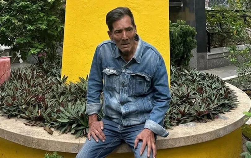 nghe-si-thuong-tin-song-o-khu-toi-tan-xap-xe-1