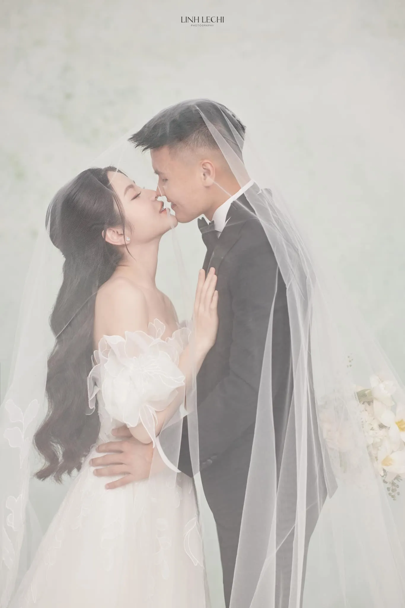 anh-cuoi-cua-quang-hai-va-chu-thanh-huyen-3