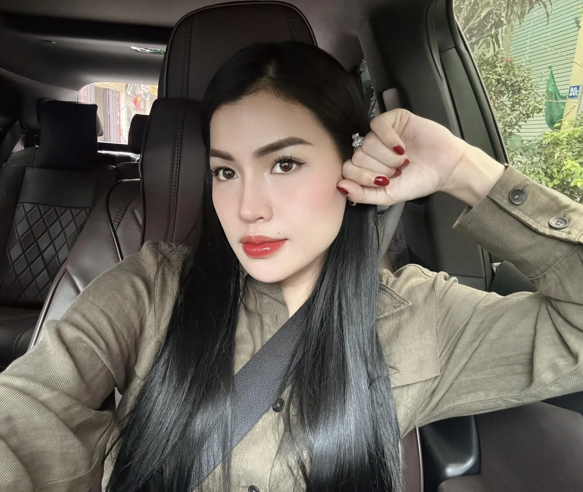 chien-than-livestream-vo-ha-linh-het-thoi-1