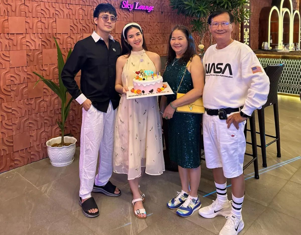 dien-vien-kha-ly-mang-thai-con-dau-long-1