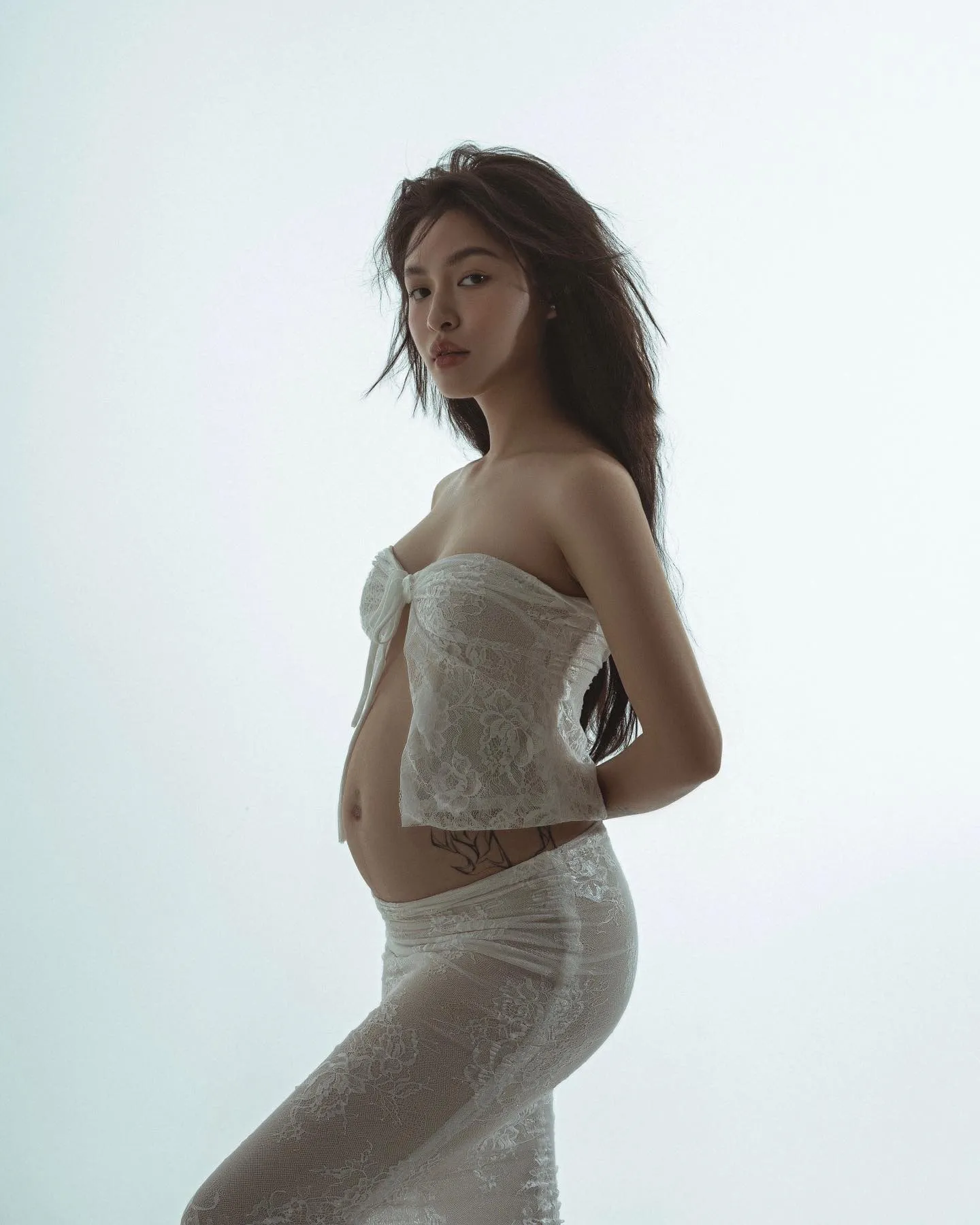 em-gai-linda-ngo-noi-ve-chuyen-sinh-con-som