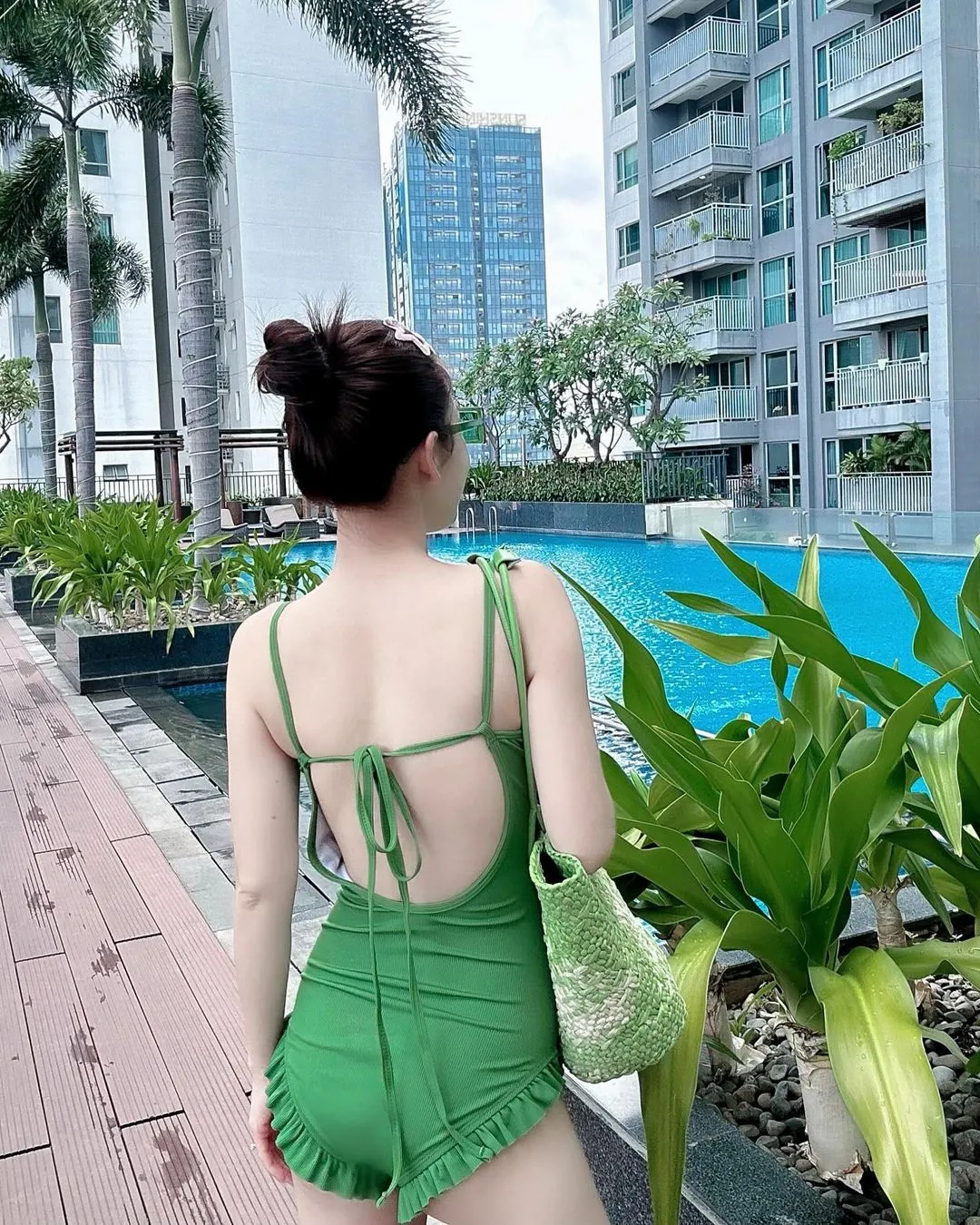 puka-va-gin-tuan-kiet-di-huong-tuan-trang-mat (1)