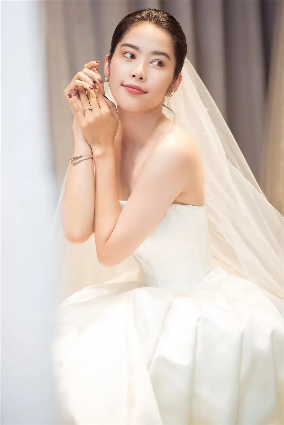 nam-em-bi-de-nghi-cam-hoat-dong-nghe-thuat-3