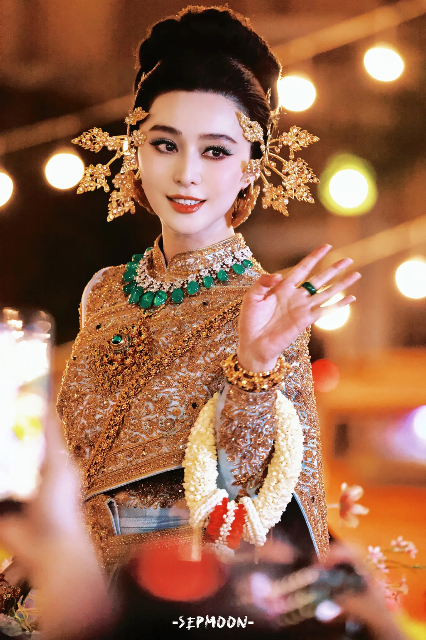 pham-bang-bang-tham-gia-le-hoi-te-nuoc-o-thai-lan-4