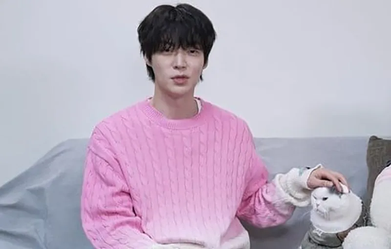 ahn-jae-hyun-sa-sut-sau-5-nam-ly-hon-goo-hye-sun-4
