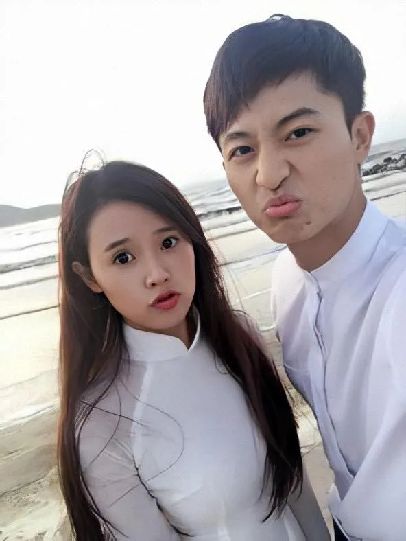 midu-duoc-hoi-ban-trai-tin-don-chuc-mung-dam-cuoi-2