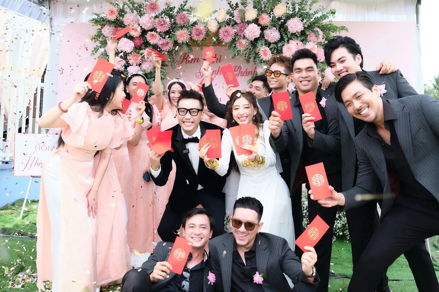 kim-chi-chia-se-hinh-anh-mang-thai-doi-3